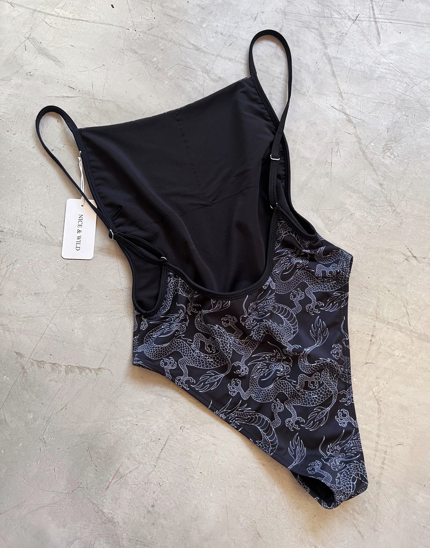 BODY MATRI DRAGONES NEGRO