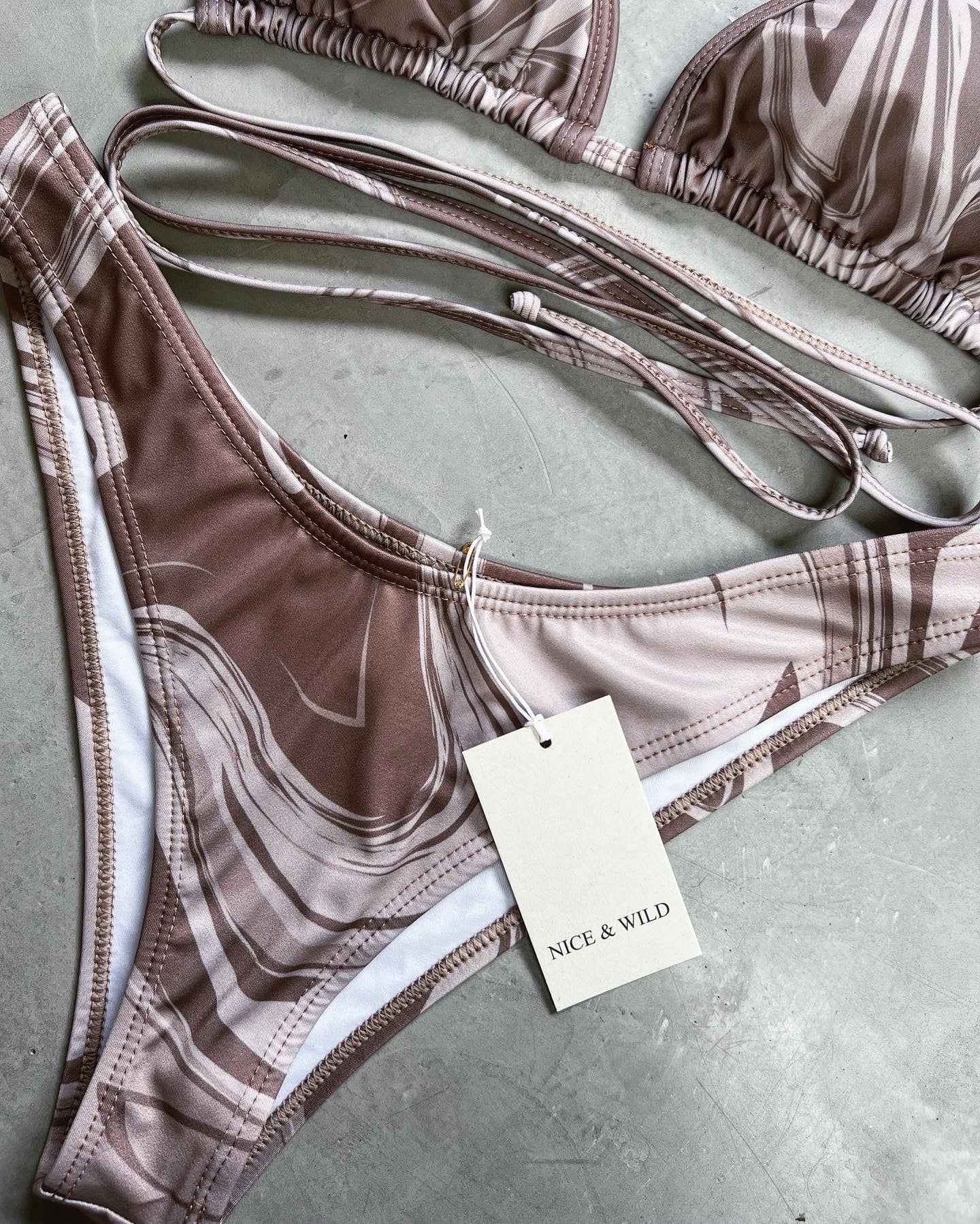 SET BIKINI VETEADO CAFE + FALDA EN MALLA