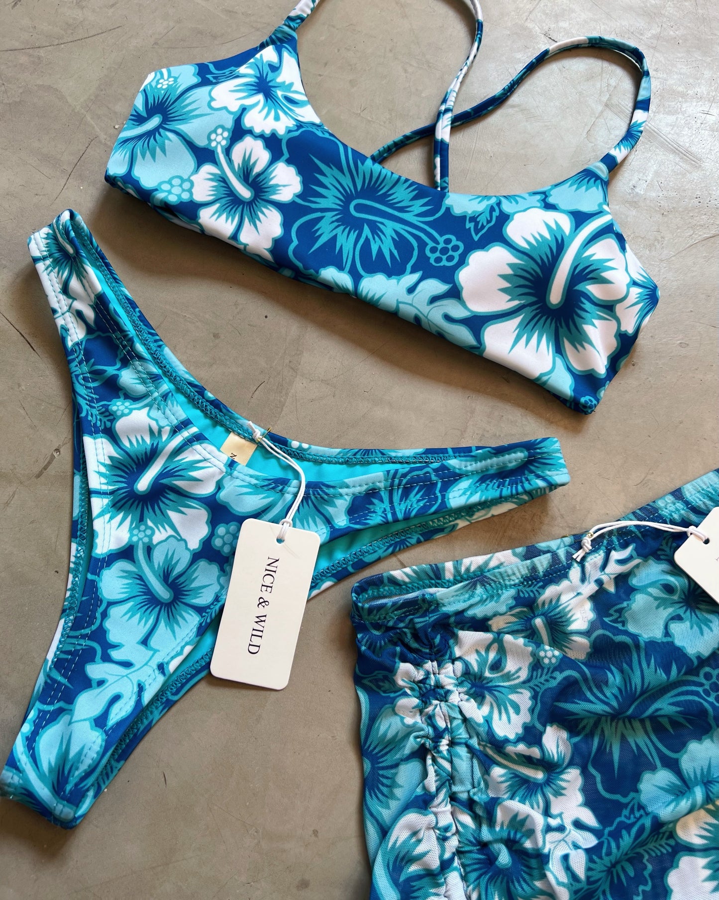 BIKINI CRUZADO HAWAIANO + FALDA EN MALLA