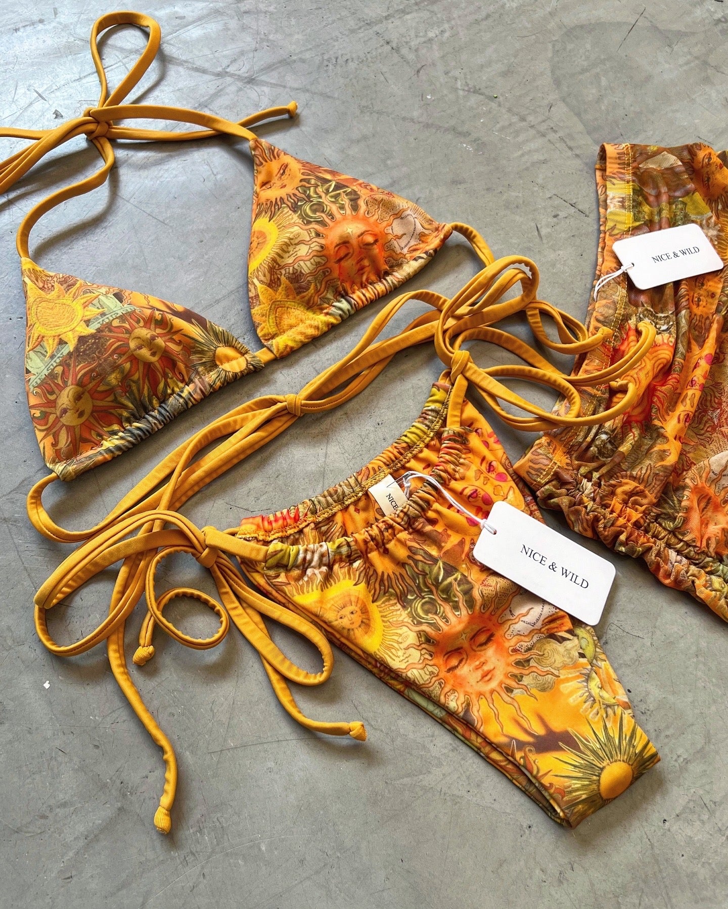 BIKINI BRONCEO SOLES + FALDA EN MALLA