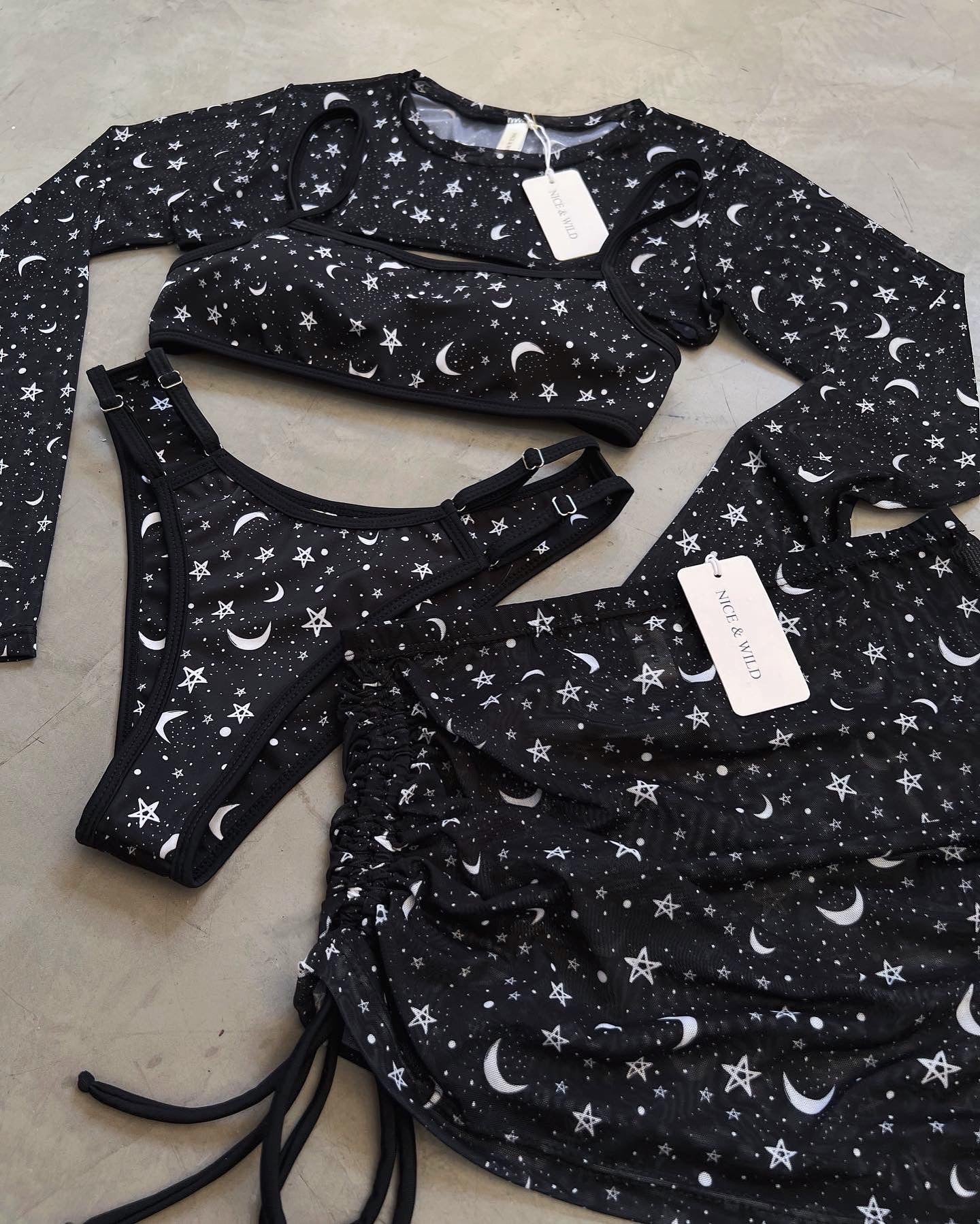 SET BIKINI MIRANDA ESTRELLITAS + FALDA EN MALLA