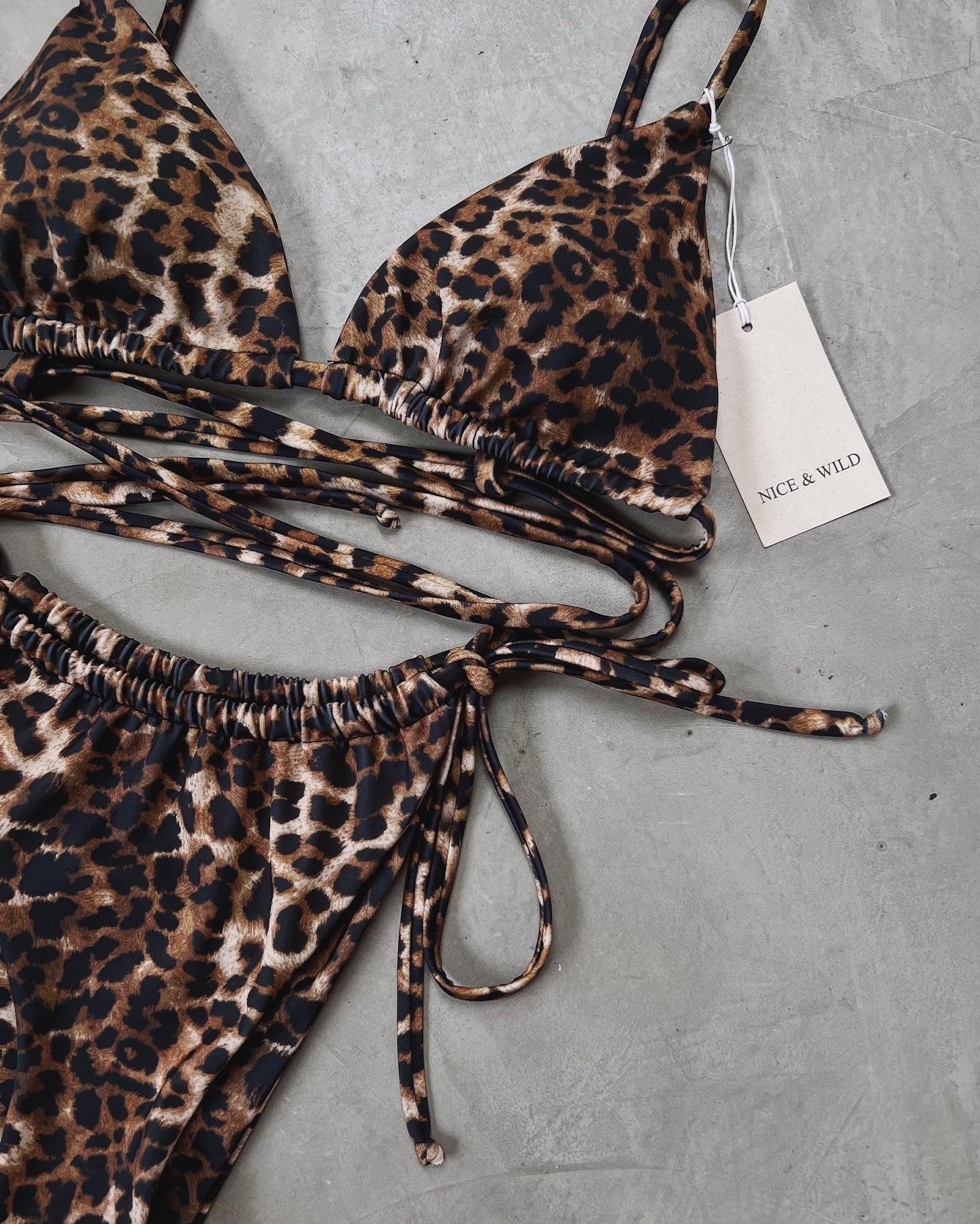 BIKINI BRONCEO LEOPARDO + FALDA EN MALLA