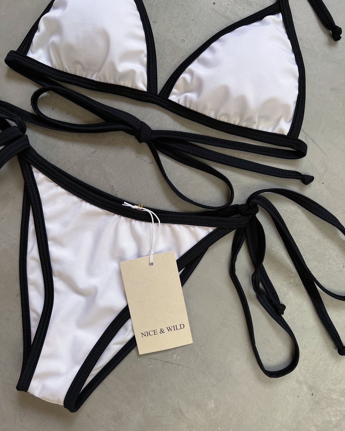 BIKINI TRIÁNGULO SESGO