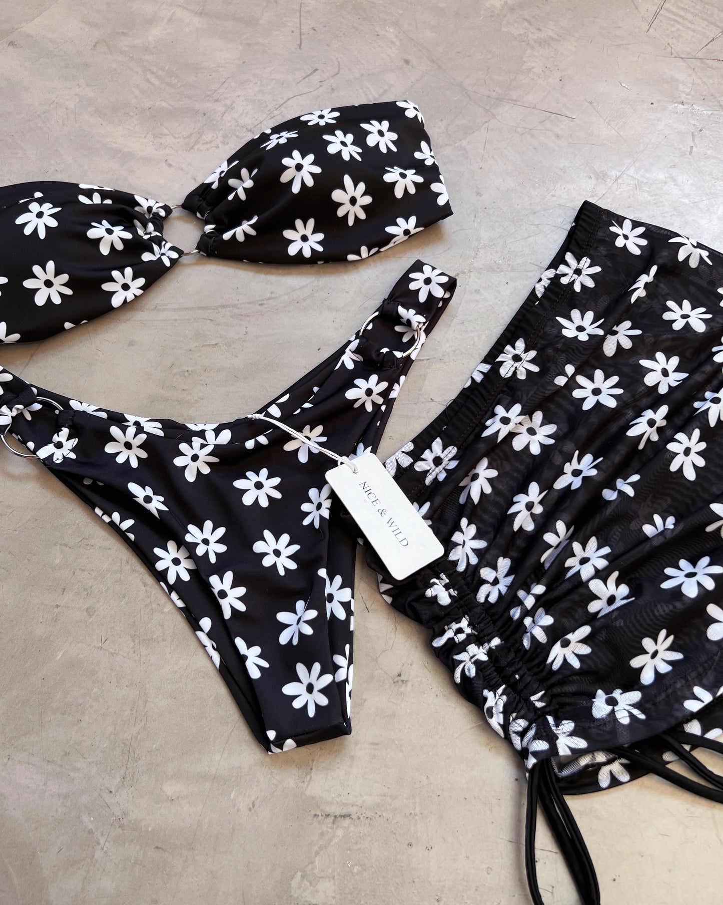 BIKINI SHANTAL NEGRO + FALDA EN MALLA