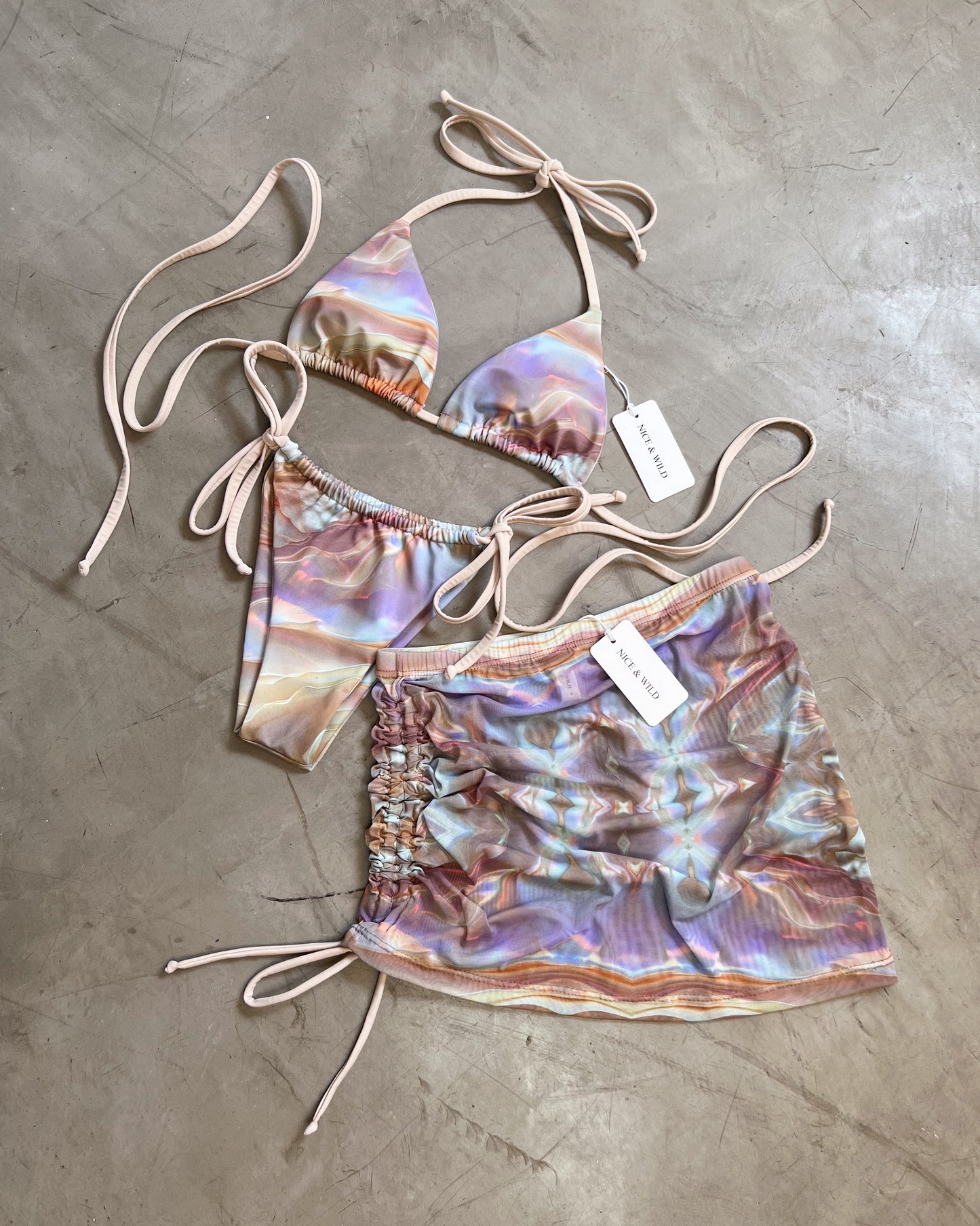 BIKINI BRONCEO NACARADO + FALDA EN MALLA