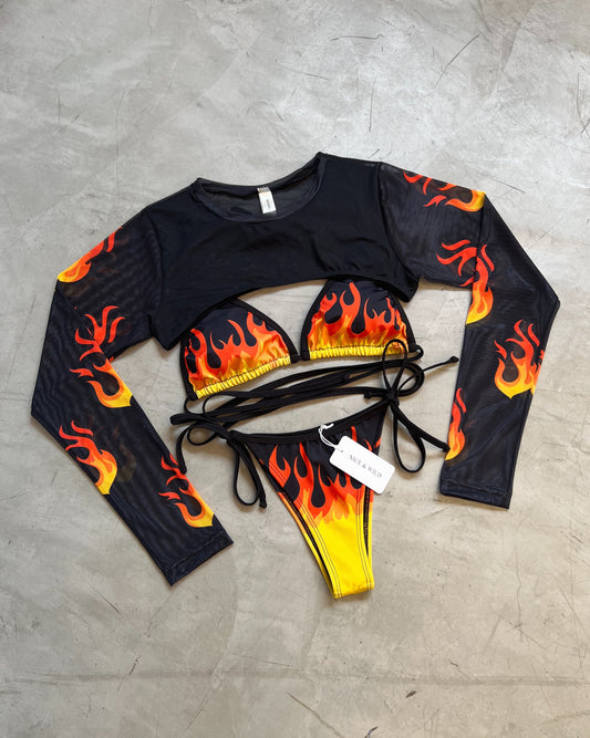 SET BIKINI LLAMAS + FALDA EN MALLA