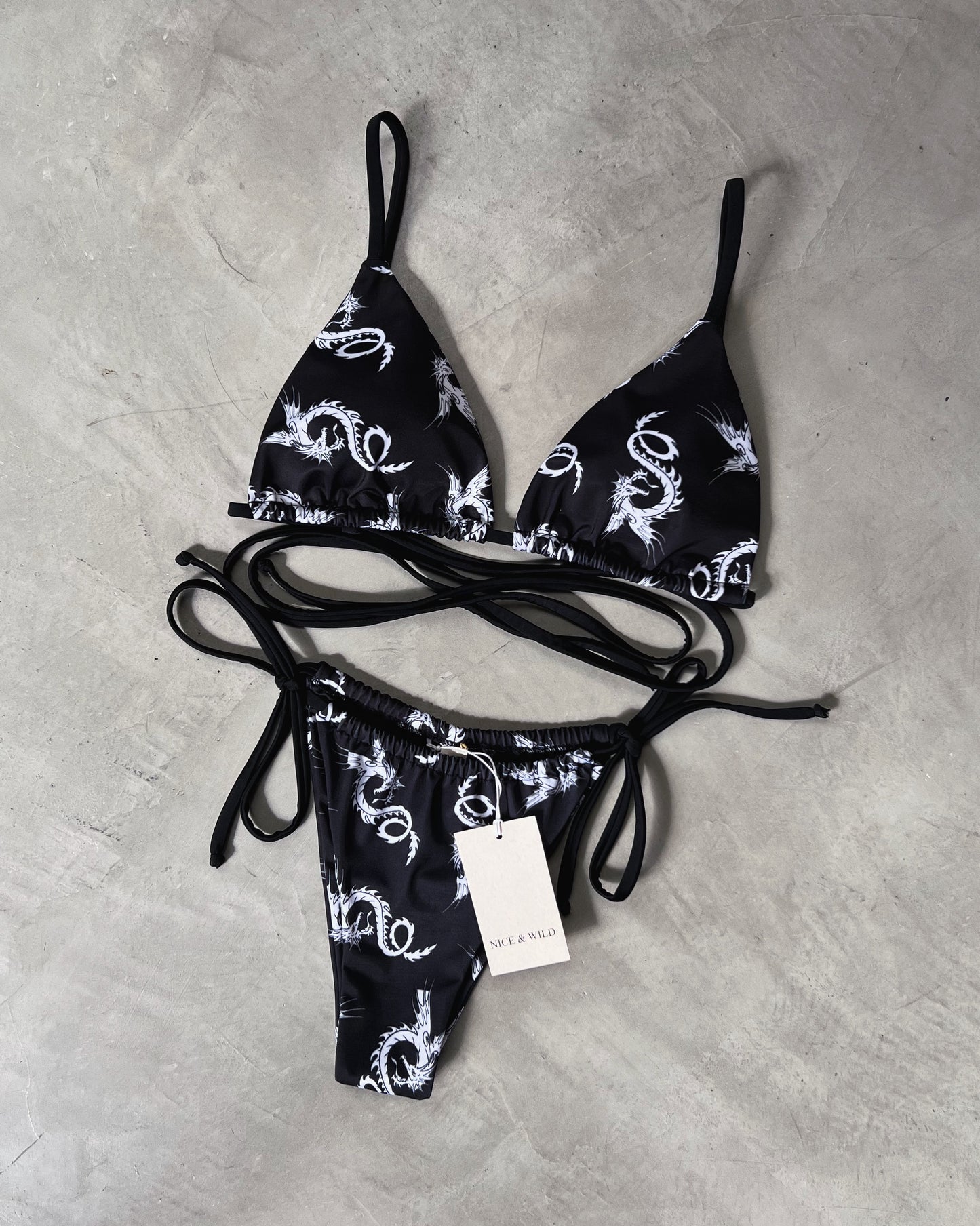 BIKINI BRONCEO DRAGONES CHINOS  + FALDA EN MALLA